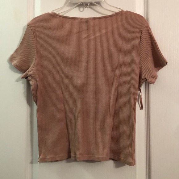 *2 for 10* DIVIDED Crop tops - Picture 7 of 7